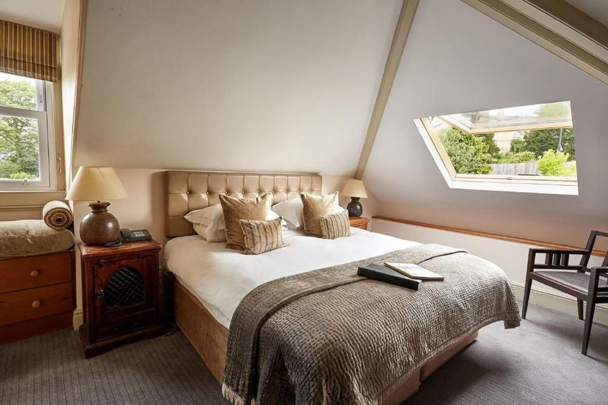 Dorian House Boutique B&B - Free Parking! Bath Ngoại thất bức ảnh A bedroom at The Grove